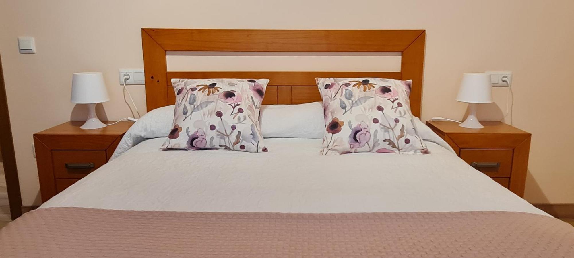 Apartamentos El Pigazu Cangas de Onis Bagian luar foto